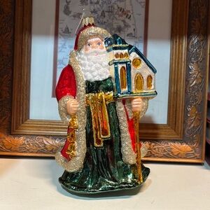 Glassware Art Studio Santa Claus Figurine with House